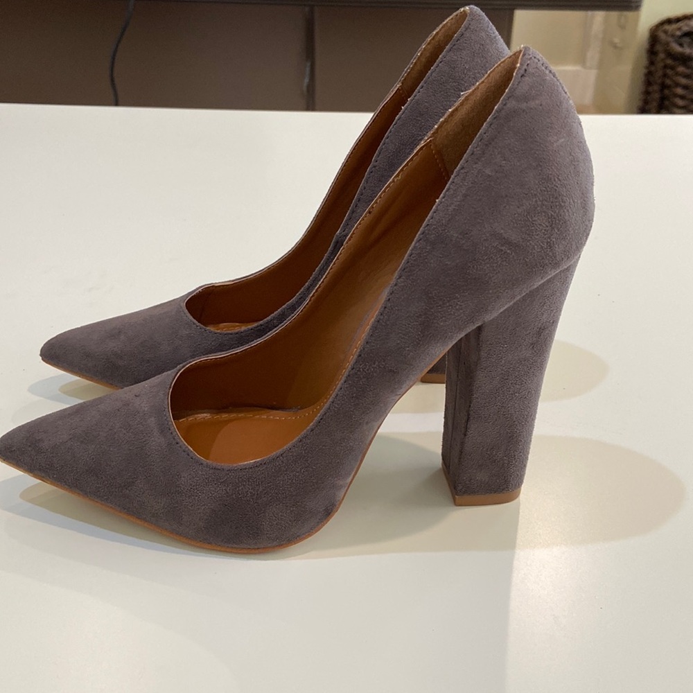 Shoe Republic LA gray suede square heels 4.74 inches, size 8.5
